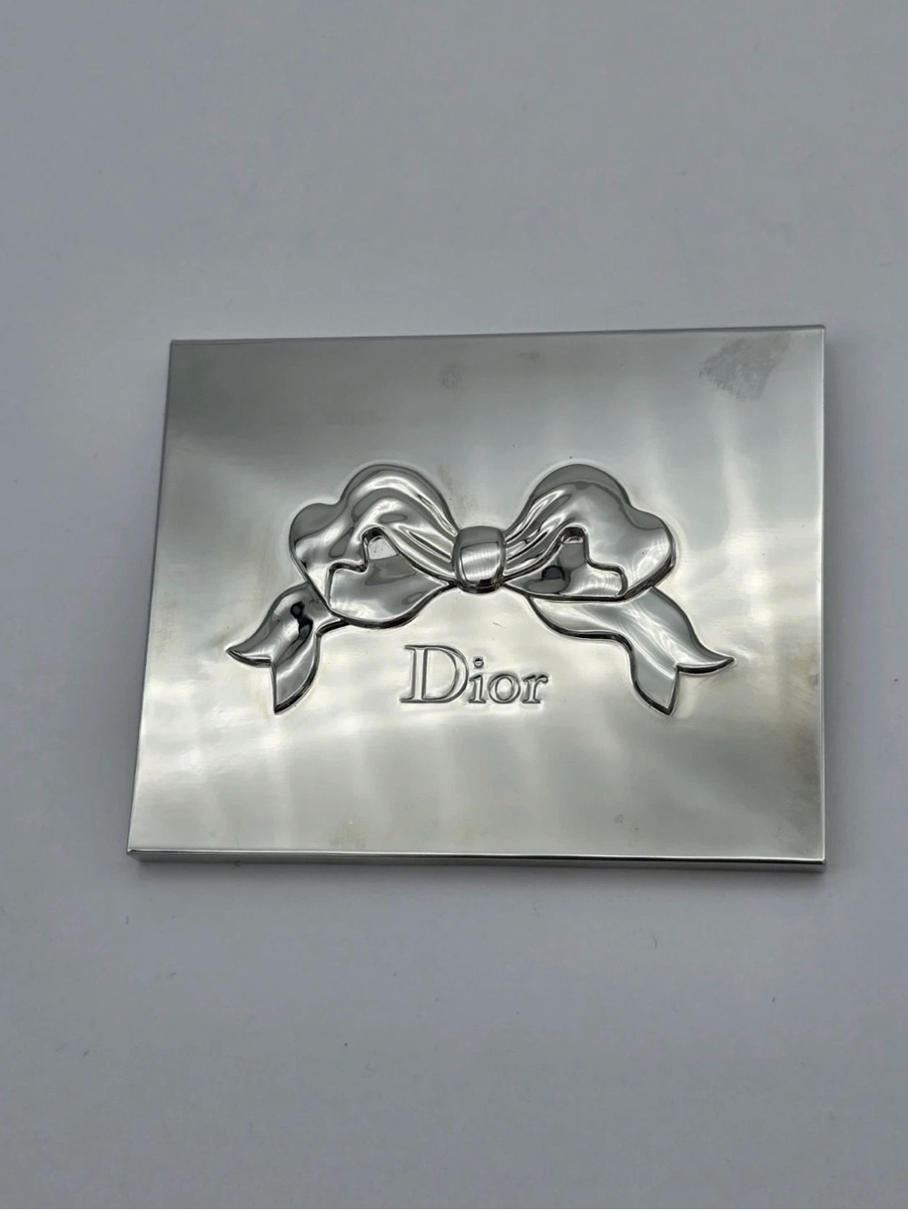 Dior GWP Metallic Silver Bow Compact